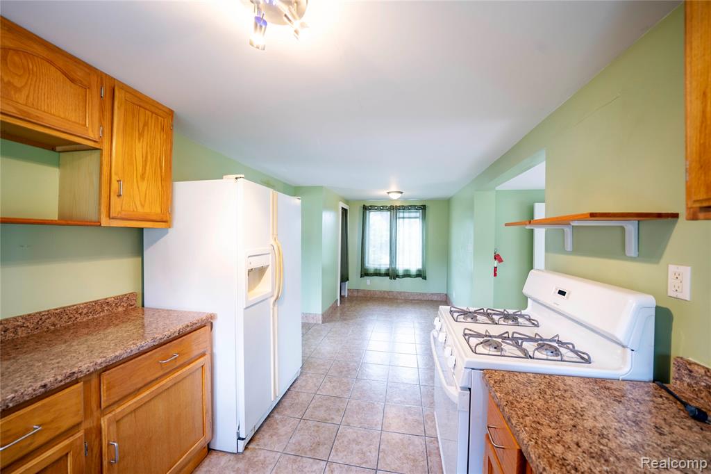 8853 Beech Daly Road, Taylor, MI 48180 — Photo 13