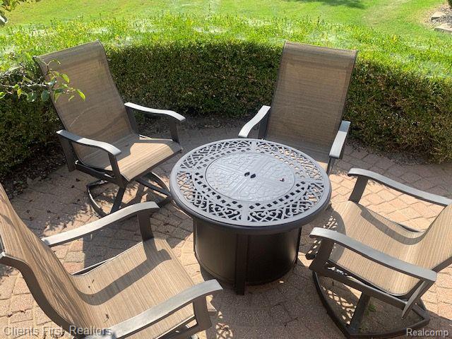 41473 TWAIN, Novi, MI 48377 — Photo 56