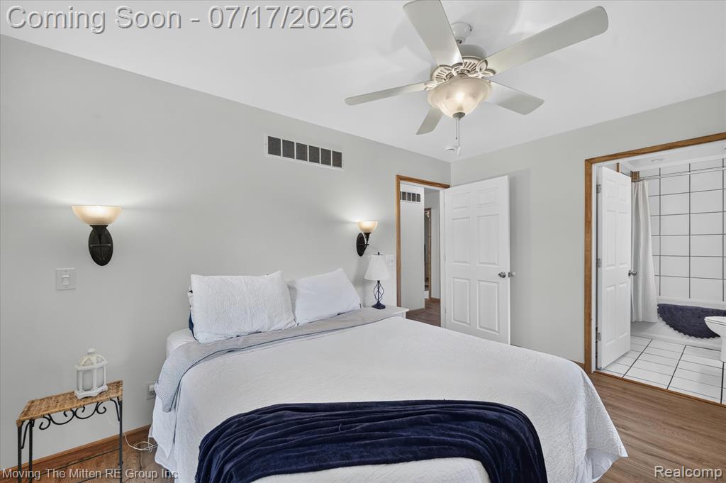 744 S Park Street, Highland, MI 48356 — Photo 17
