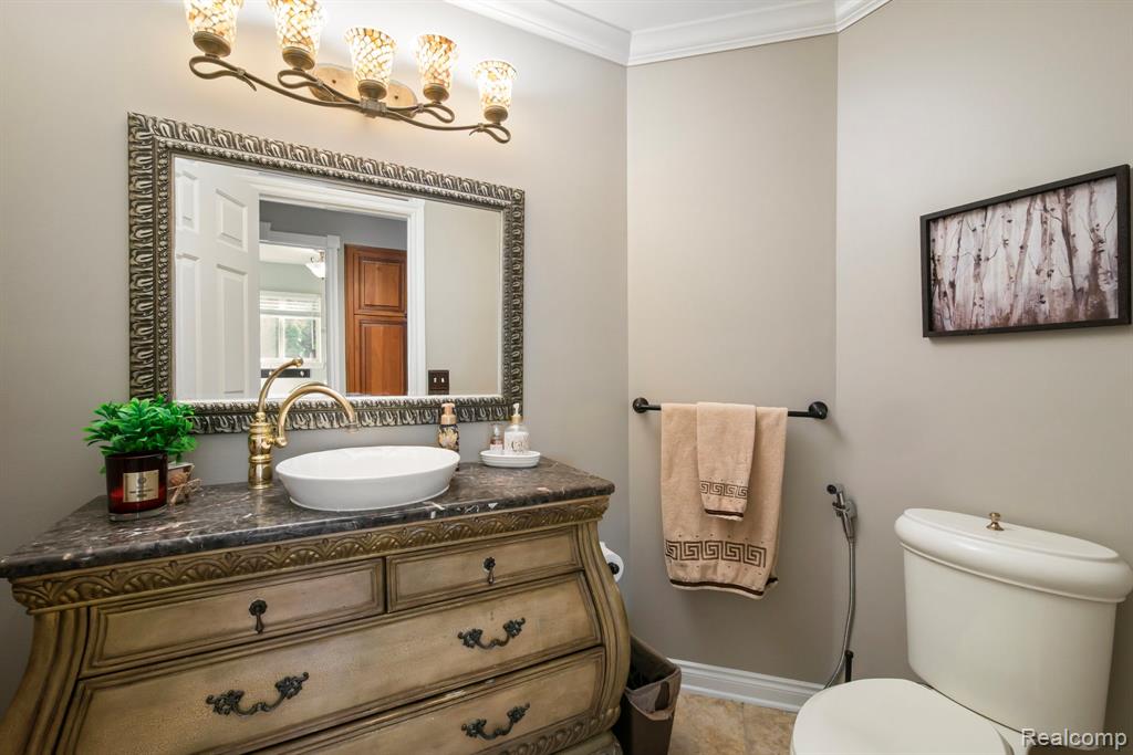 51246 Woodside Drive, Macomb, MI 48042 — Photo 34