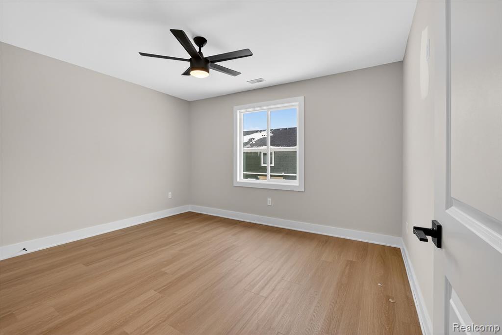 54609 Brenda Drive, Macomb, MI 48042 — Photo 32