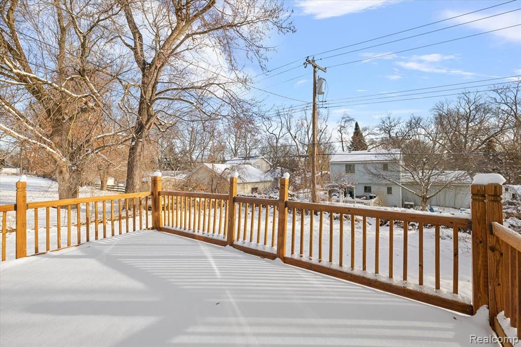 927 Alan Drive, Lake Orion, MI 48362 — Photo 45