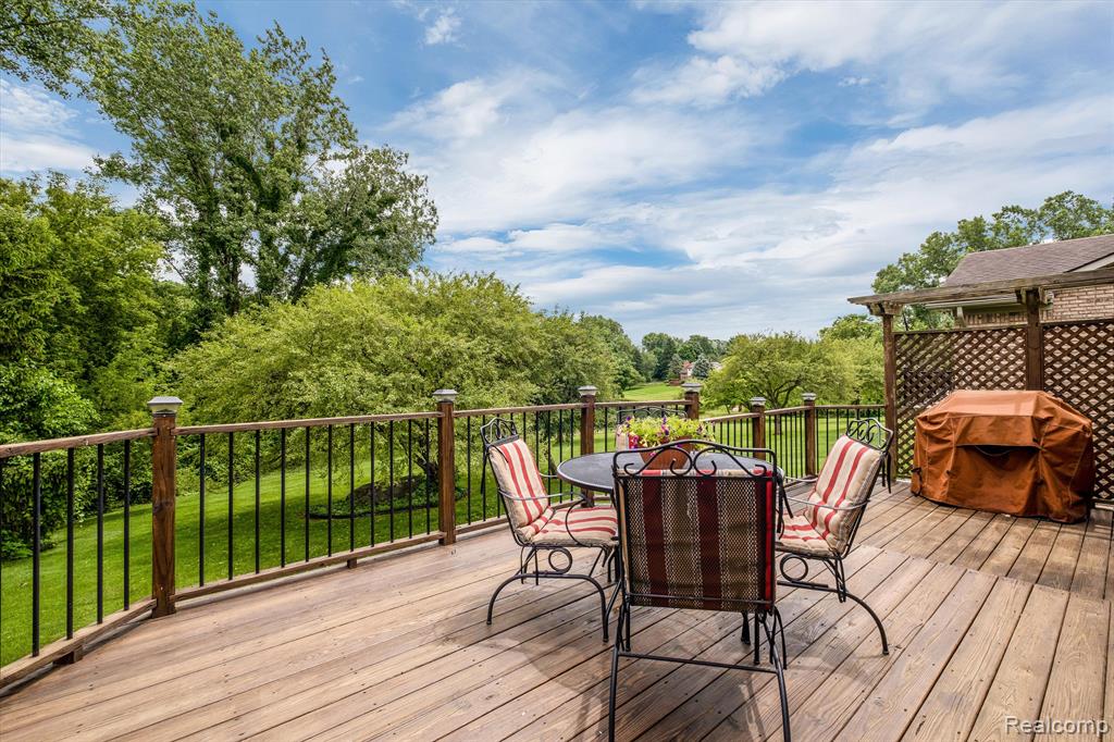 719 TEN POINT Drive, Rochester Hills, MI 48309 — Photo 6