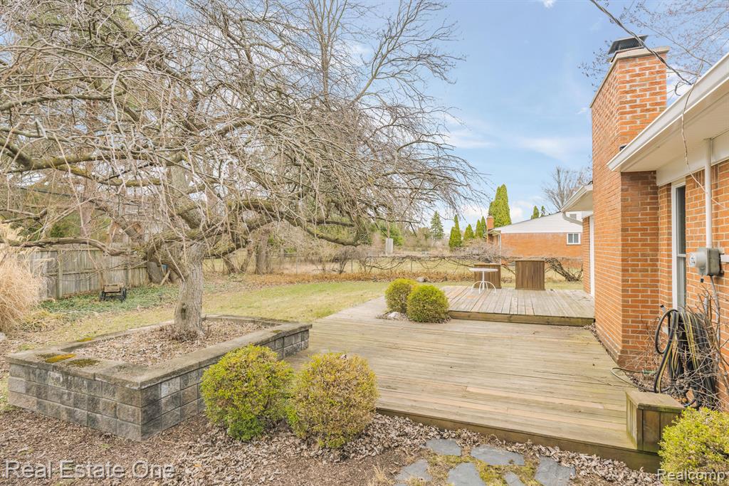 41650 BORCHART Drive, Novi, MI — Photo 25