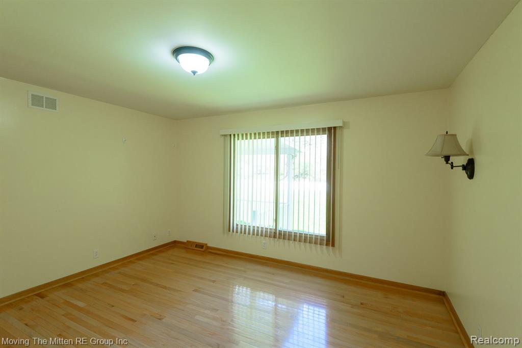 49335 WEAR Road, Belleville, MI 48111 — Photo 25