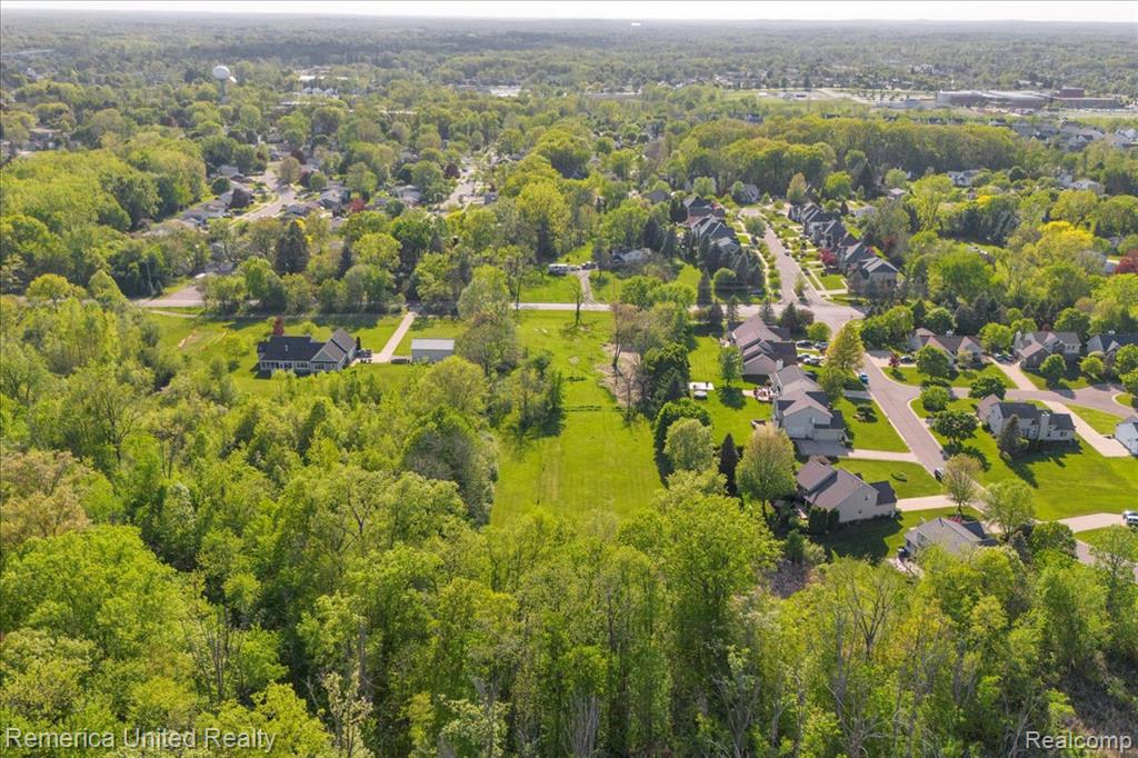 25100 MARTINDALE Road, South Lyon, MI, 48178