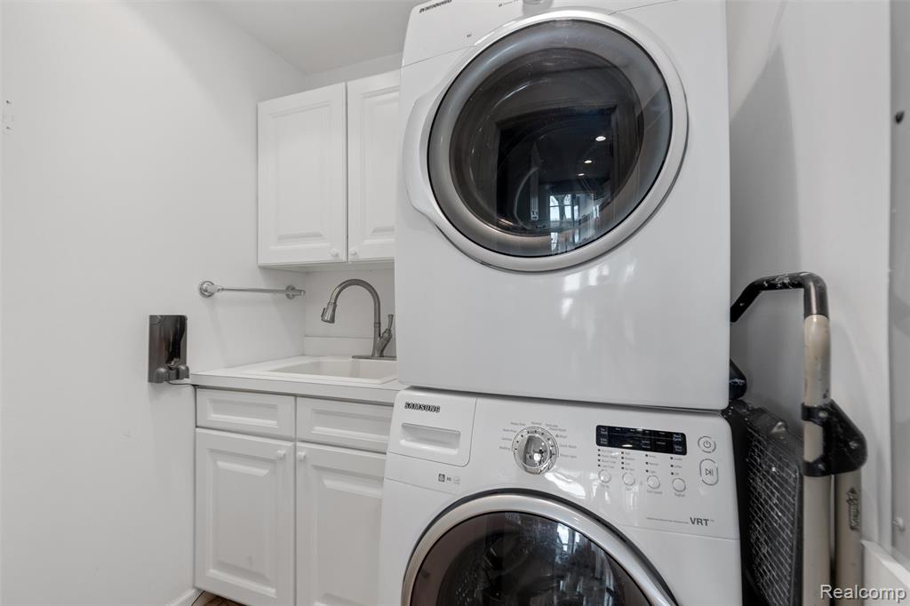 30134 Jefferson Avenue, Saint Clair Shores, MI 48082 — Photo 12