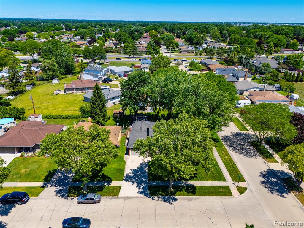 5159 Lewis Drive, Sterling Heights, MI 48310 — Photo 11