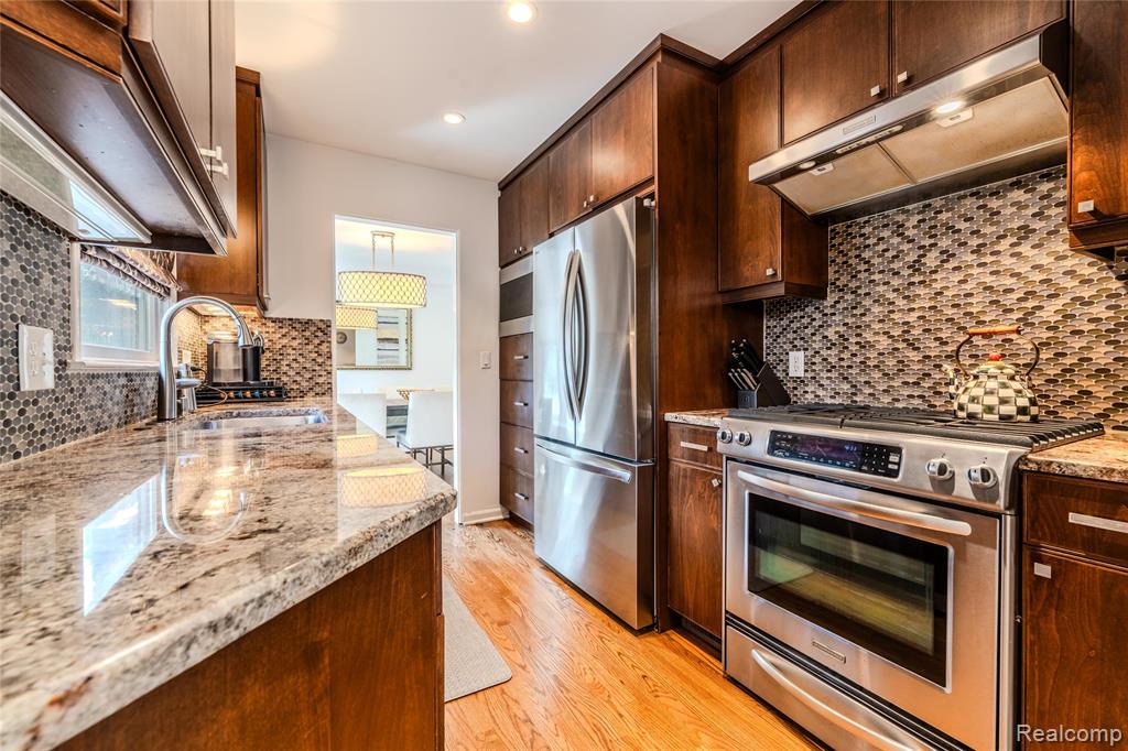 16991 Kirkshire Avenue, Beverly Hills, MI 48025 — Photo 10