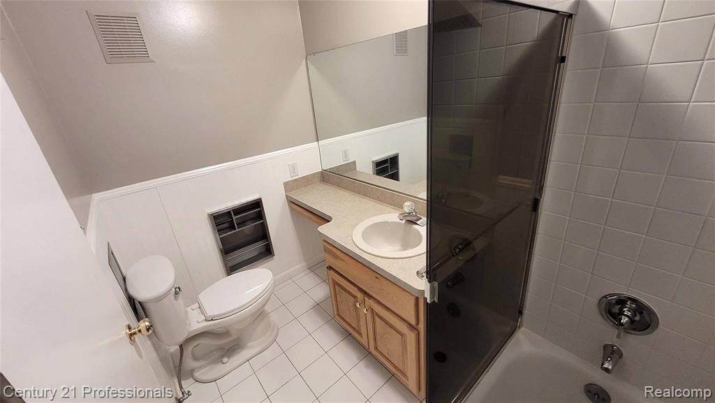 575 Troyvally Street, Troy, MI 48098 — Photo 8