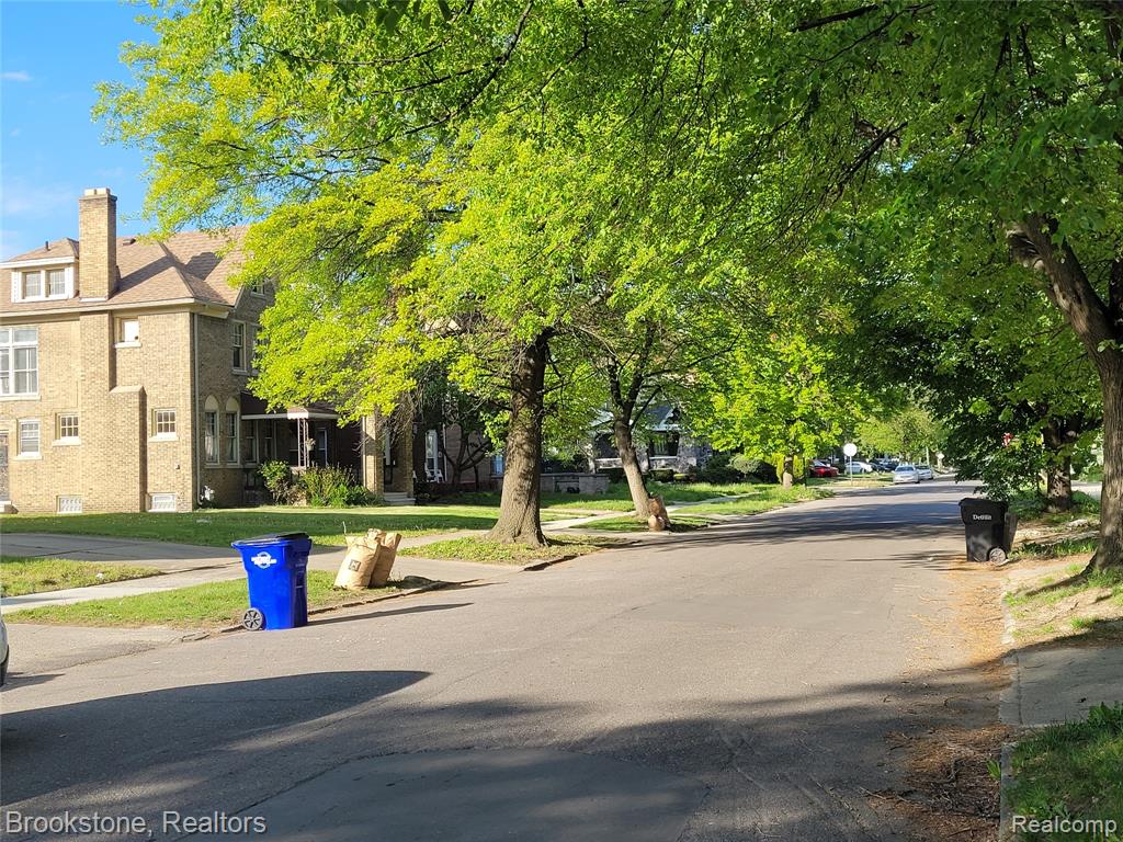 3241 Lawrence Street, Detroit, MI 48206 — Photo 24