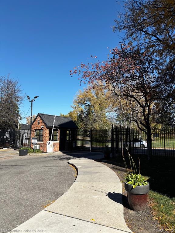 6533 E JEFFERSON Avenue, 327, Detroit, MI 48207 — Photo 29