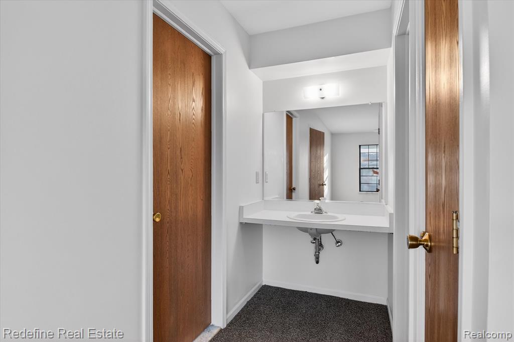 12355 Nantucket Drive, South Lyon, MI 48178 — Photo 20