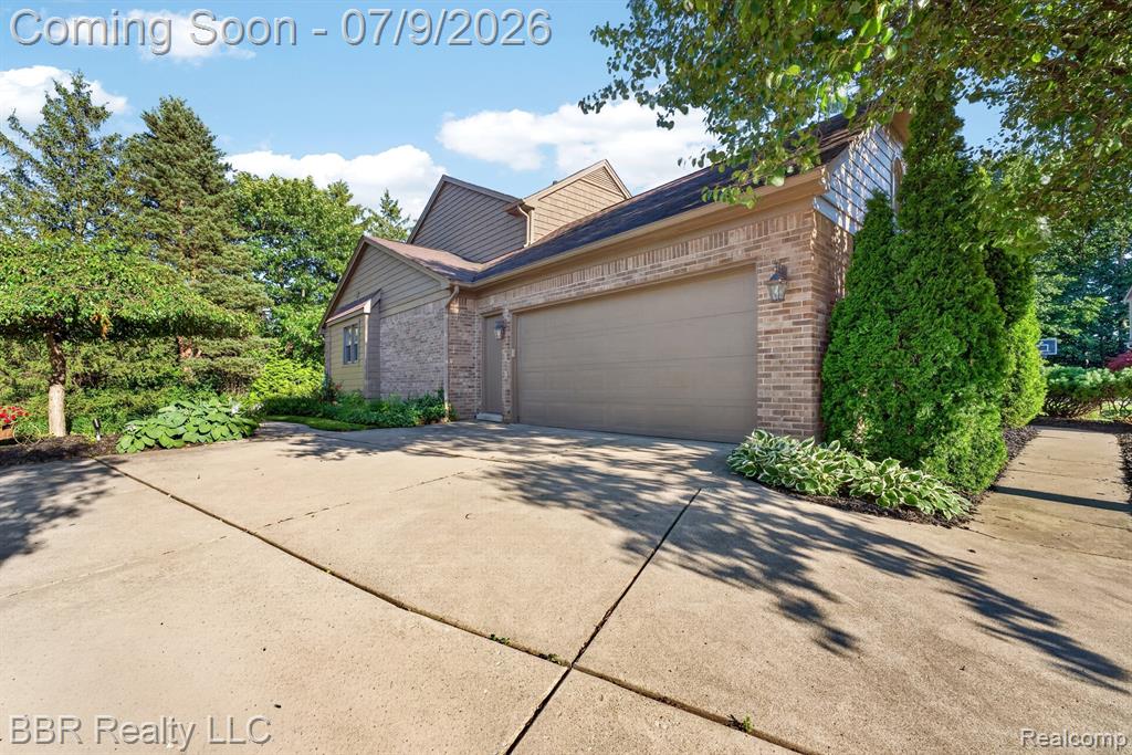 45411 Halston Court, Novi, MI — Photo 41