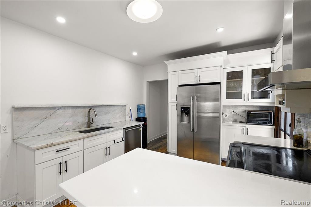 691 W CANFIELD Street, Detroit, MI 48201 — Photo 9