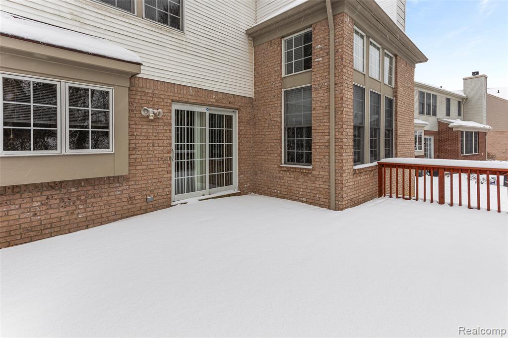 7567 WINDGATE Circle, West Bloomfield, MI 48323 — Photo 55