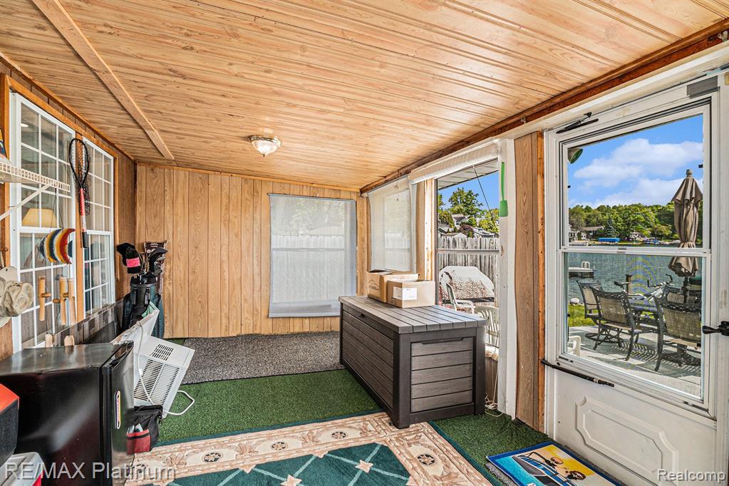 821 SUNRISE PARK Street E, Howell, MI 48843 — Photo 12
