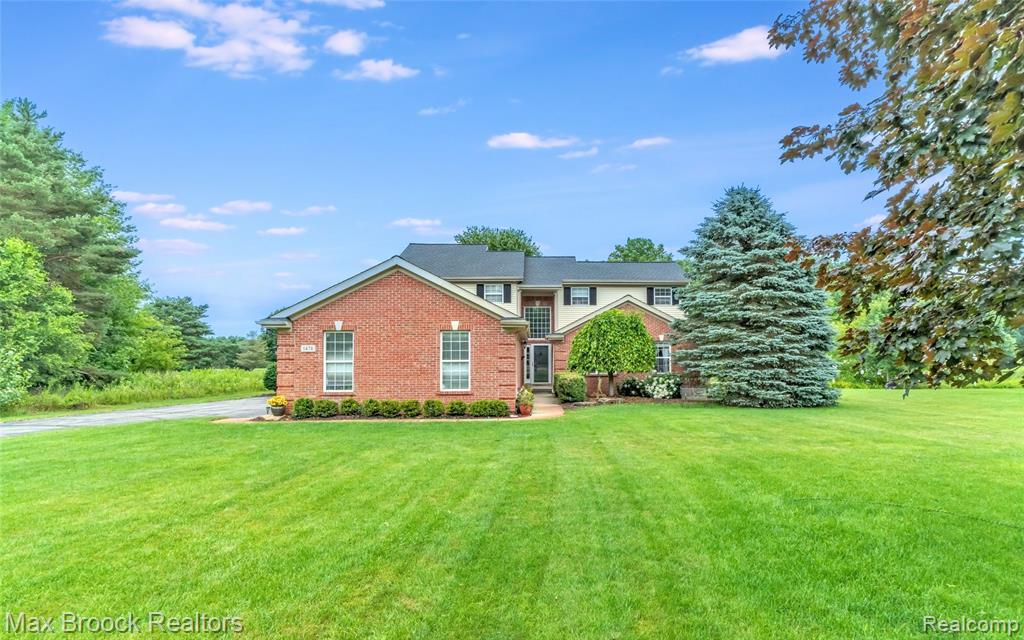1478 Courtney Court, Hartland, MI 48353 — Photo 3