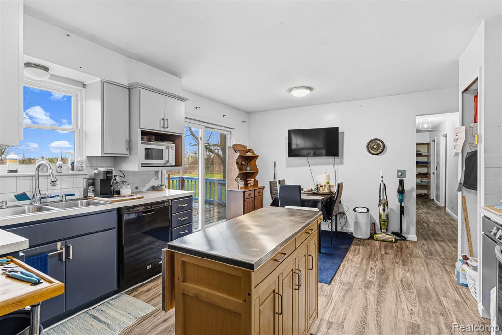 5114 Reid Road, Swartz Creek, MI 48473 — Photo 22