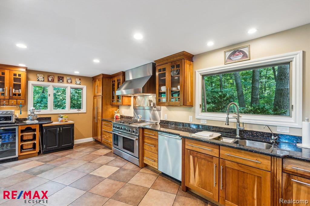 5405 Possum Lane, Orchard Lake Village, MI 48324 — Photo 14