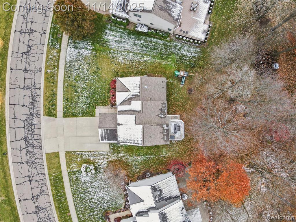 2397 Lorraina Lane, Hartland, MI 48353 — Photo 34