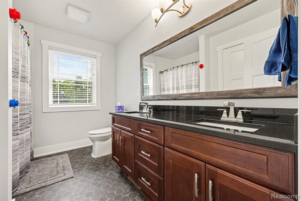 1660 Winthrop Road, Bloomfield, MI 48302 — Photo 27