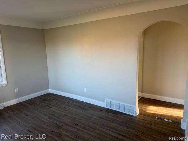 30221 Maplewood Street, Garden City, MI — Photo 13