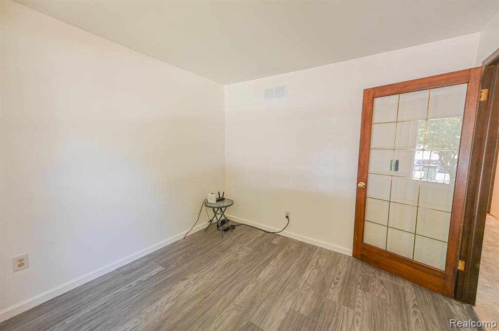 611 Ten Point Drive, Rochester Hills, MI 48309 — Photo 3