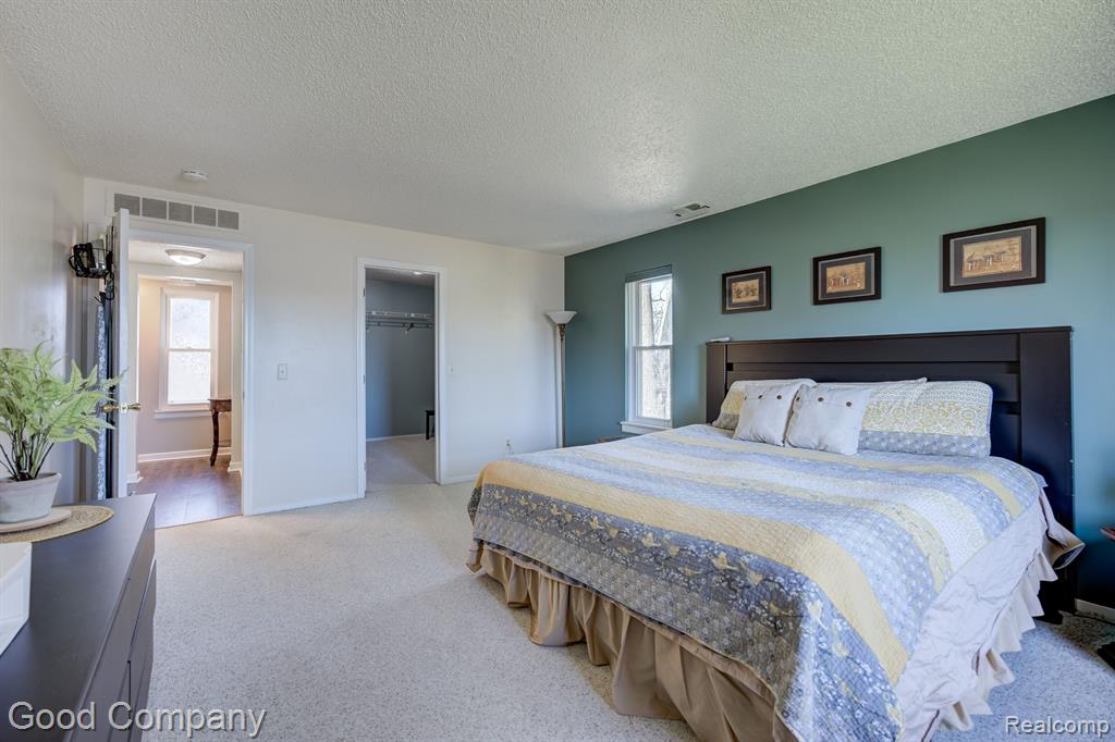 4910 HARBOR POINT Drive, 3, Waterford, MI 48329 — Photo 26