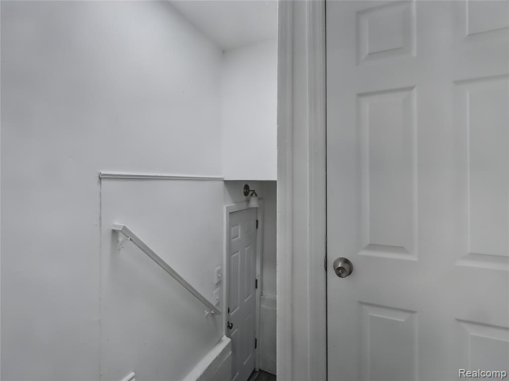 8220 Hudson Avenue, Warren, MI 48089 — Photo 21