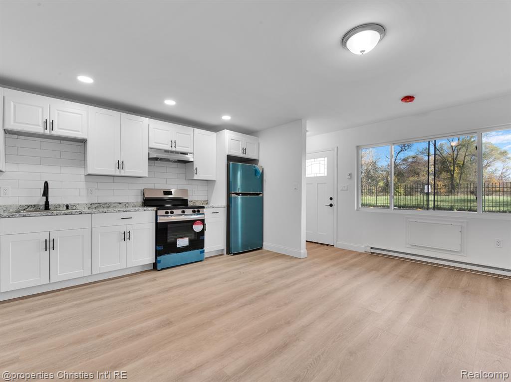 44 HIGHLAND Street, Highland Park, MI 48203 — Photo 5