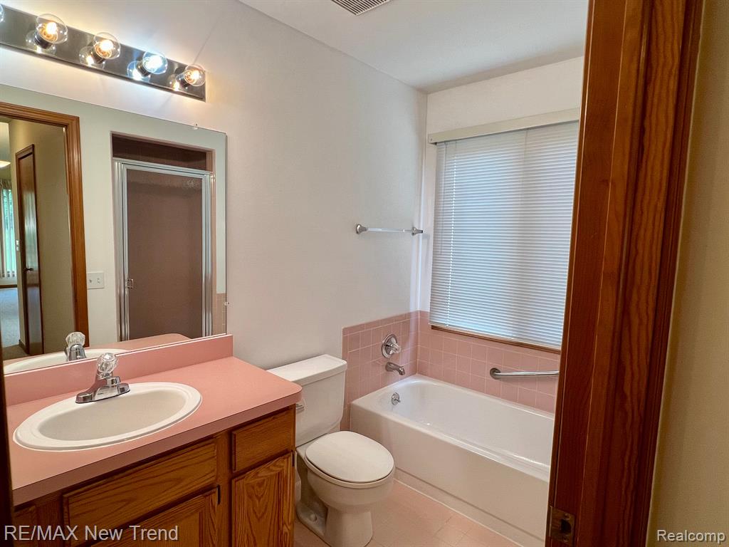 22135 RIVER RIDGE Trail, Farmington Hills, MI 48335 — Photo 14
