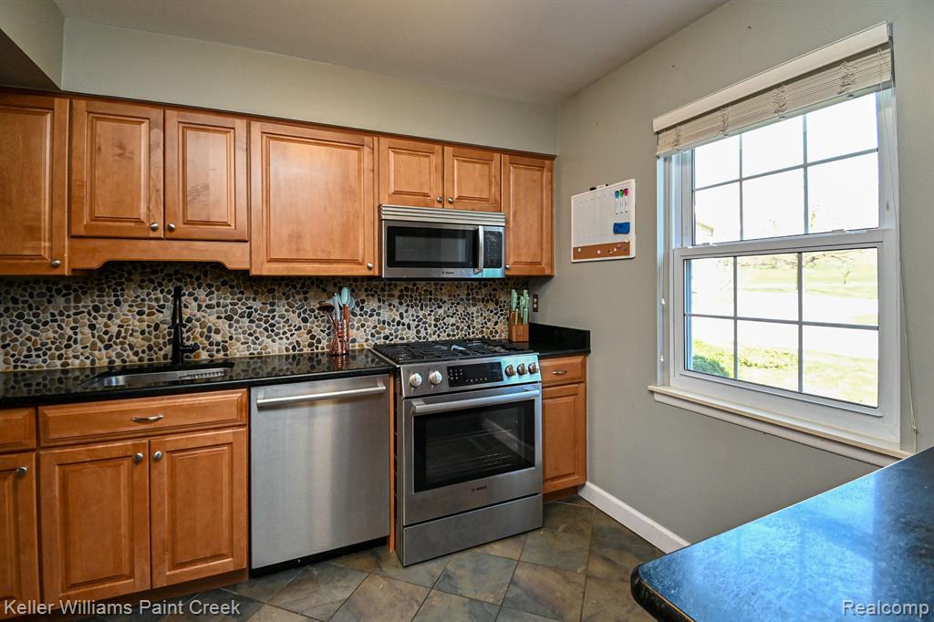42369 ANCHOR Court, Northville, MI 48167 — Photo 15