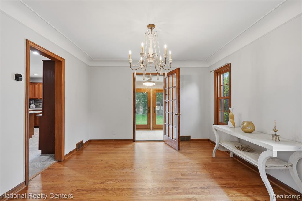 169 McKinley Avenue, Grosse Pointe Farms, MI 48236 — Photo 11