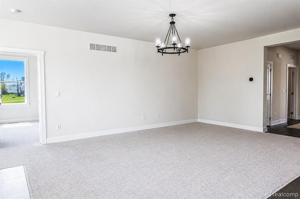 5545 Helmsdale Boulevard, West Bloomfield, MI — Photo 18