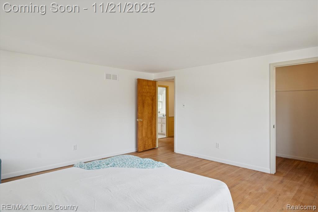 5593 Woodwind Drive, Bloomfield Hills, MI 48301 — Photo 21