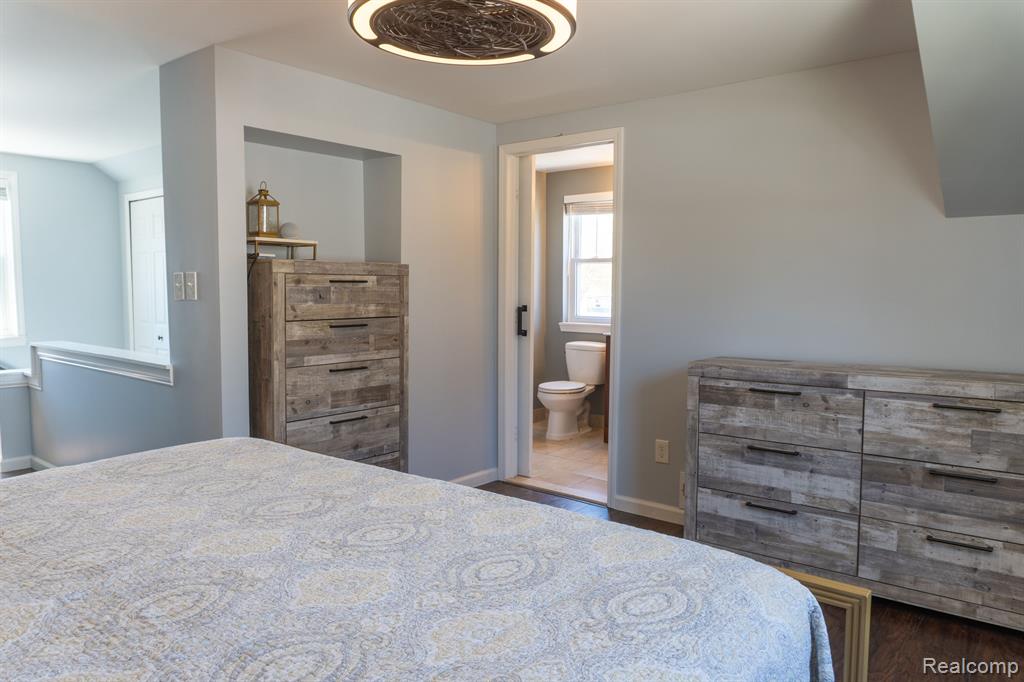 405 N MINERVA Avenue, Royal Oak, MI 48067 — Photo 23
