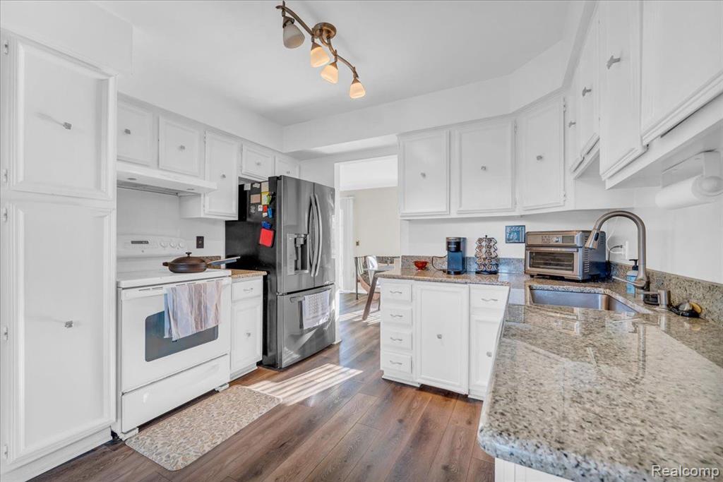 26540 Inkster Road, Southfield, MI 48033 — Photo 13