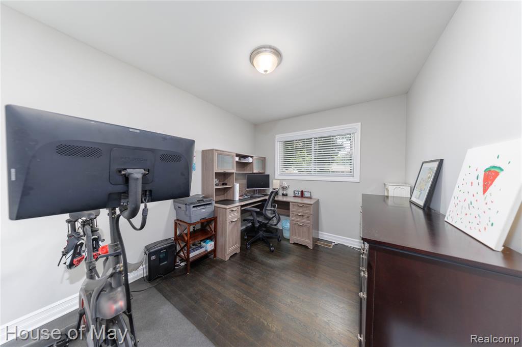 4624 Maeder Street, Shelby Twp, MI 48316 — Photo 15