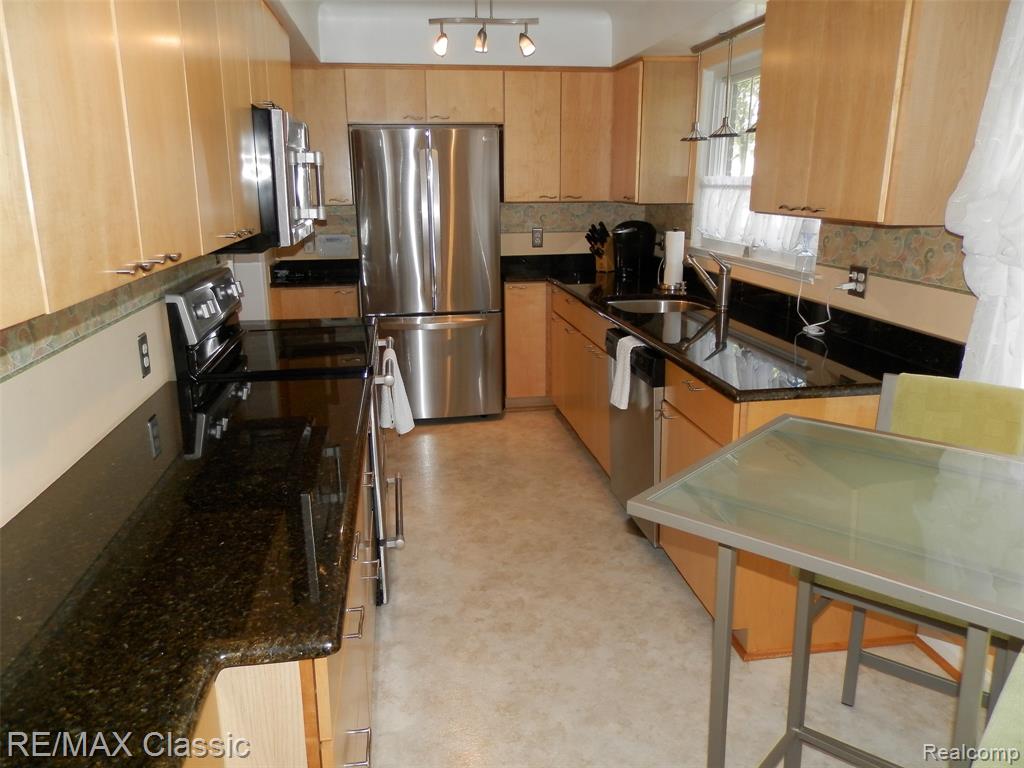 14921 Delaware Avenue, Redford, MI 48239 — Photo 7