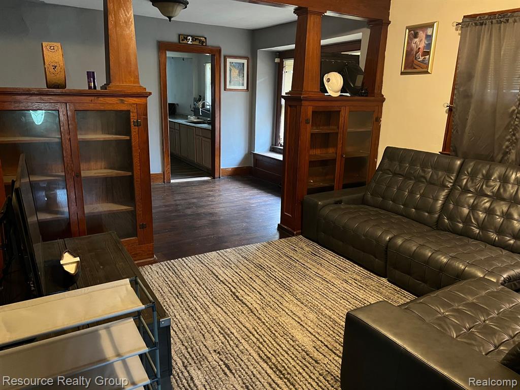 81 S Tasmania St. Street E, Pontiac, MI 48342 — Photo 6
