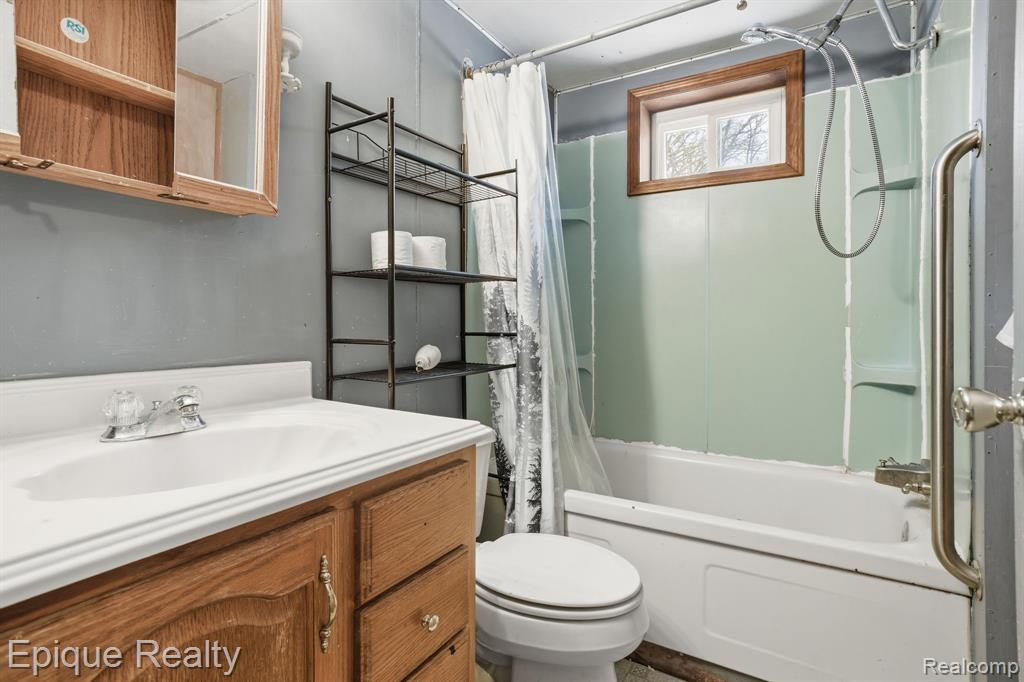 4120 Velma Drive, Fort Gratiot, MI 48059 — Photo 14