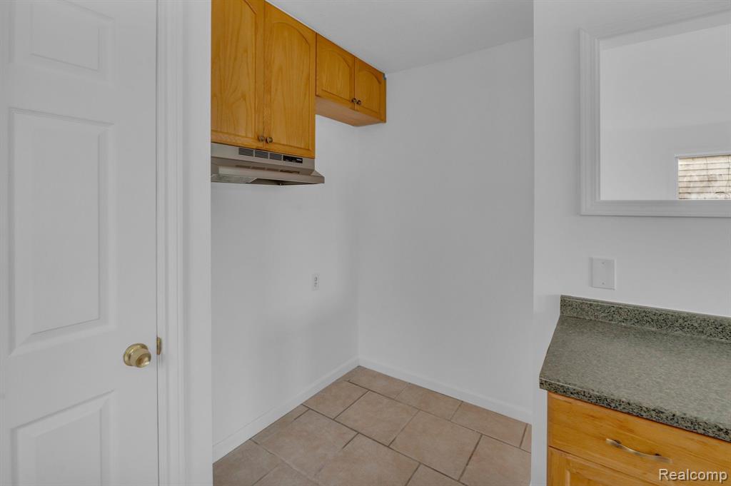8001 JACKSON Street, Taylor, MI 48180 — Photo 8