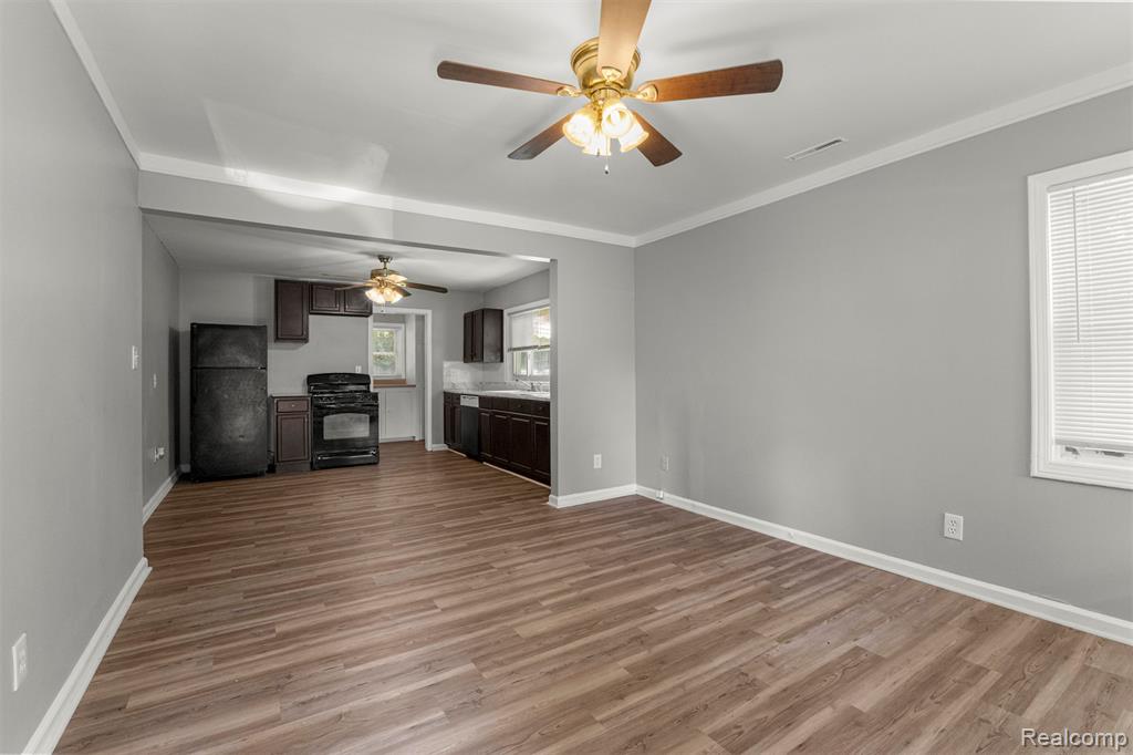 5228 Fletcher Street, Wayne, MI 48184 — Photo 9