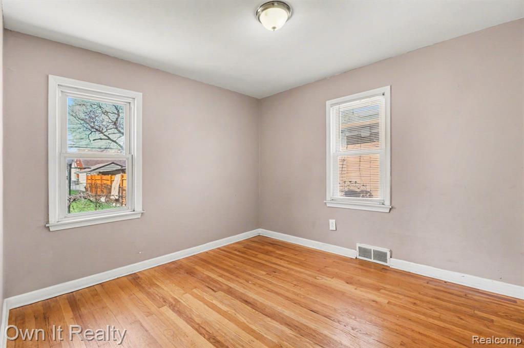 6791 Winthrop Street, Detroit, MI 48228 — Photo 12