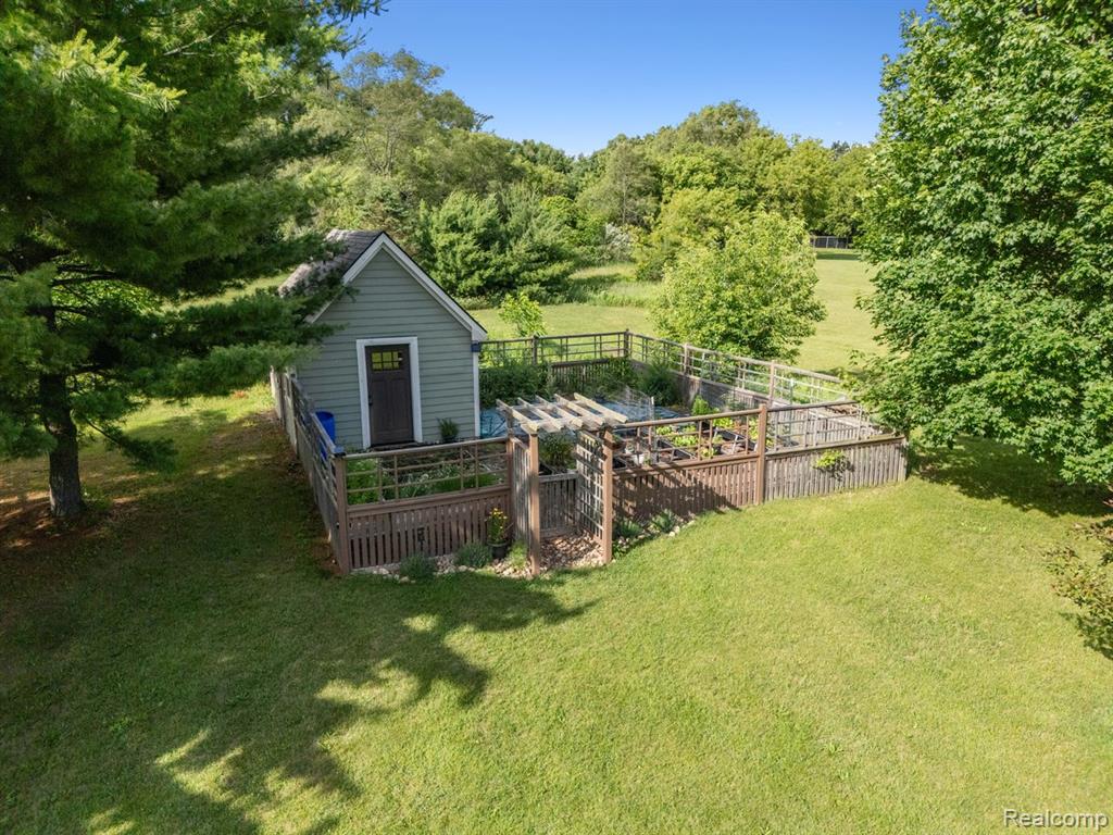 5010 Mallards Landing, Highland, MI — Photo 25