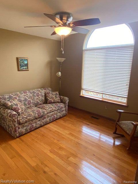 240 Deer Park S, Capac, MI 48014 — Photo 17