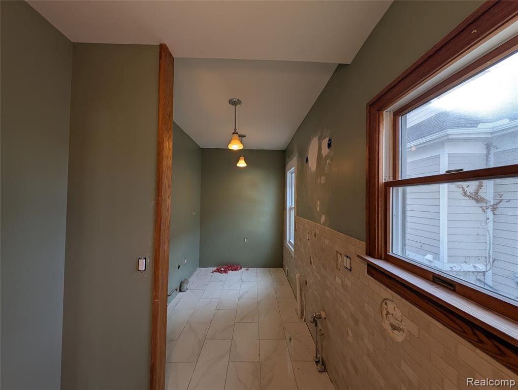 909 Hilldale Drive, Royal Oak, MI 48067 — Photo 16