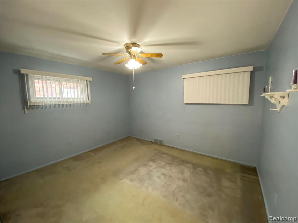 9071 Riverview, Redford, MI 48239 — Photo 11