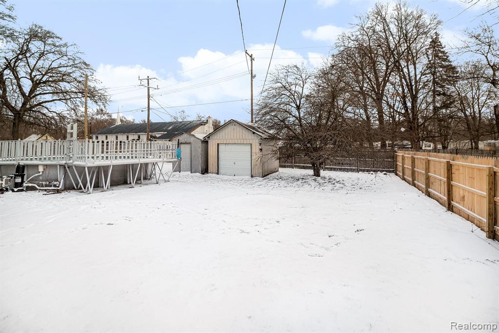 180 N Pasadena Street, Ypsilanti, MI 48198 — Photo 25